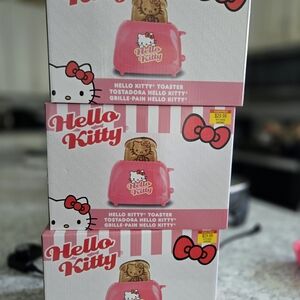 Hello Kitty Pink Toaster with Bow Design